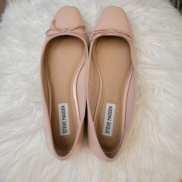 Steve Madden Nude Patent Leather Ballet Fall Shoes - Women's Size 9.5 - Picture 3 of 6